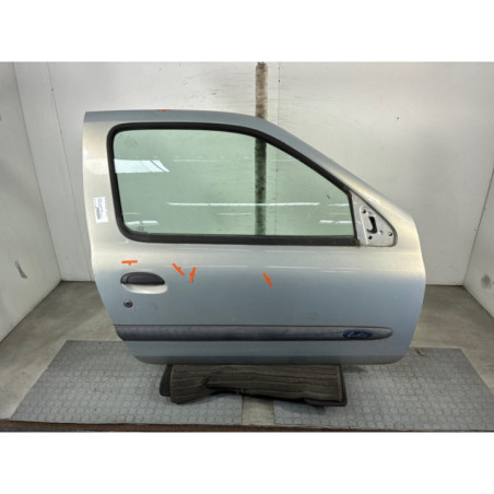 Porte avant droit RENAULT CLIO 2 Photo n°1