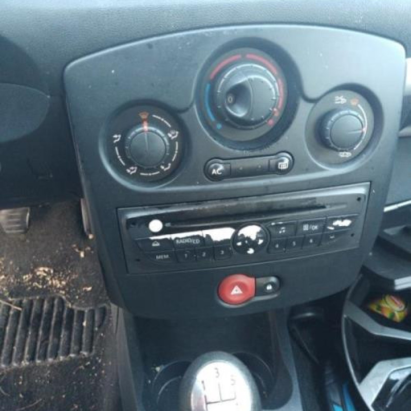 Boitier UCH RENAULT CLIO 3 Photo n°15