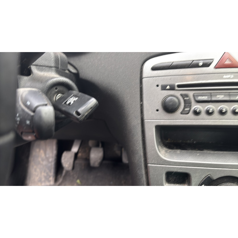 Porte avant gauche PEUGEOT 308 1 SW Photo n°12