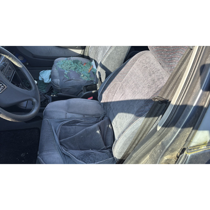 Porte arriere gauche PEUGEOT 405 Photo n°15