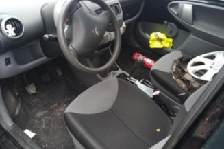 Pretensionneur de ceinture avant droit PEUGEOT 107