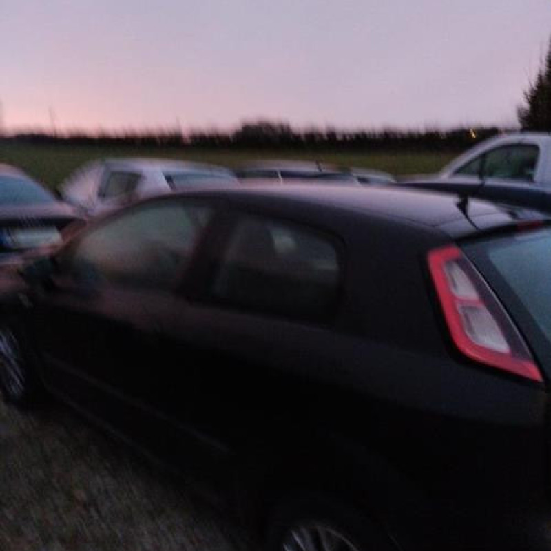Compresseur clim FIAT PUNTO EVO 3 Photo n°5