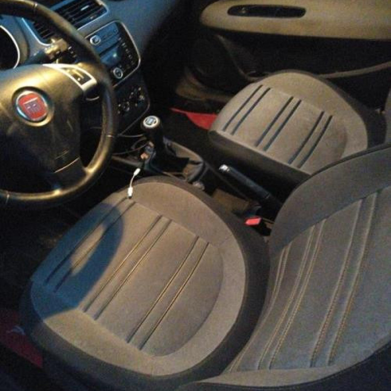 Compresseur clim FIAT PUNTO EVO 3 Photo n°9