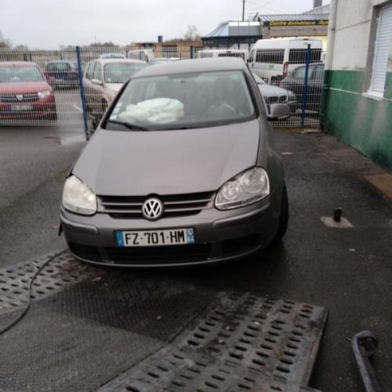 Feu arriere principal droit (feux) VOLKSWAGEN GOLF 5 Photo n°4