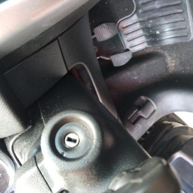 Leve vitre electrique avant droit PEUGEOT 207 Photo n°13