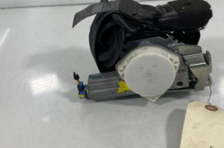 Pretensionneur de ceinture avant droit PEUGEOT 3008 1