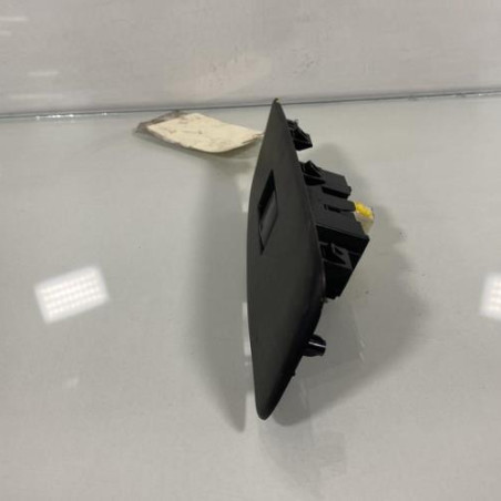 Interrupteur de leve vitre avant droit TOYOTA AURIS 1