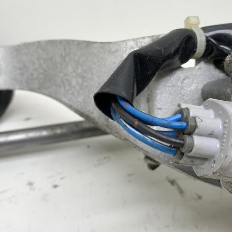 Moteur essuie glace avant TOYOTA AURIS 1 Photo n°3