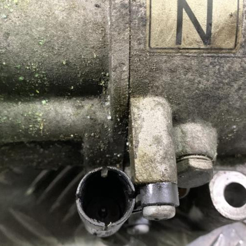 Compresseur clim BMW SERIE 3 E46 Photo n°4