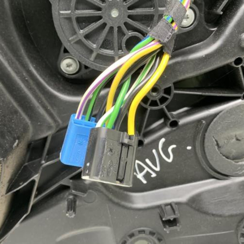 Leve vitre electrique avant gauche FORD FIESTA 5 Photo n°2