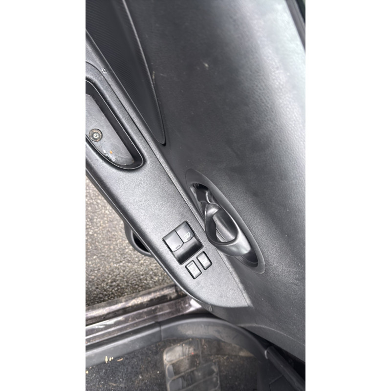 Interrupteur de leve vitre avant gauche NISSAN MICRA 4 Photo n°14
