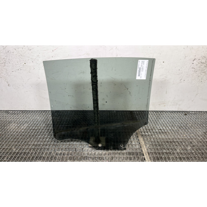 Vitre arriere droit PEUGEOT 208 2 Photo n°4