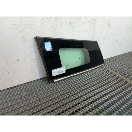 Custode arriere gauche RENAULT CLIO 4