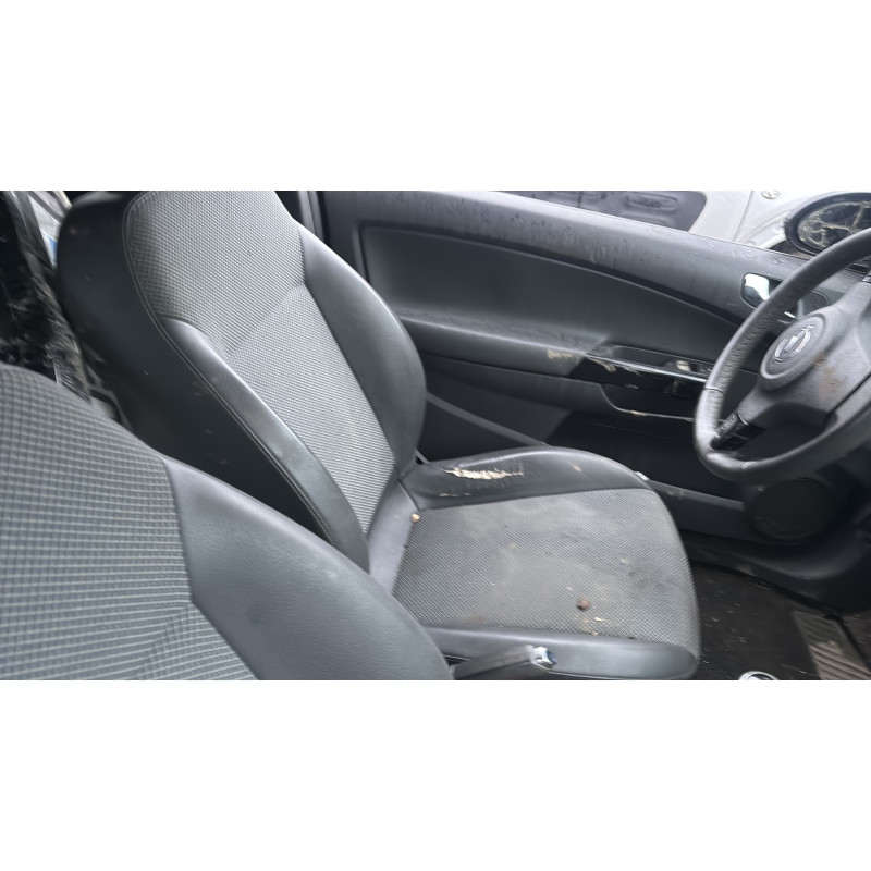 Plage arriere OPEL CORSA D Photo n°14