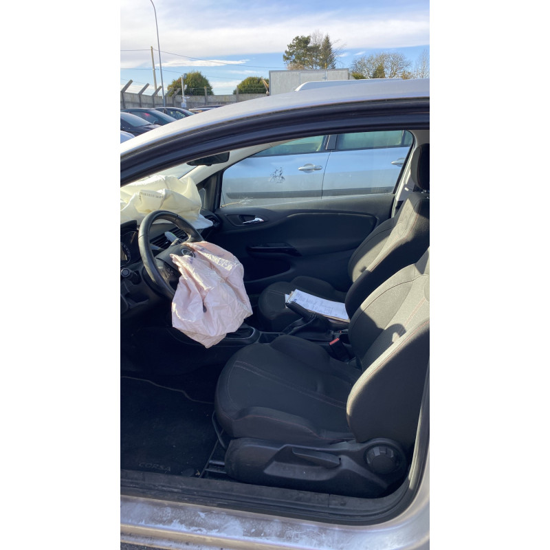 Porte avant gauche OPEL CORSA E Photo n°12