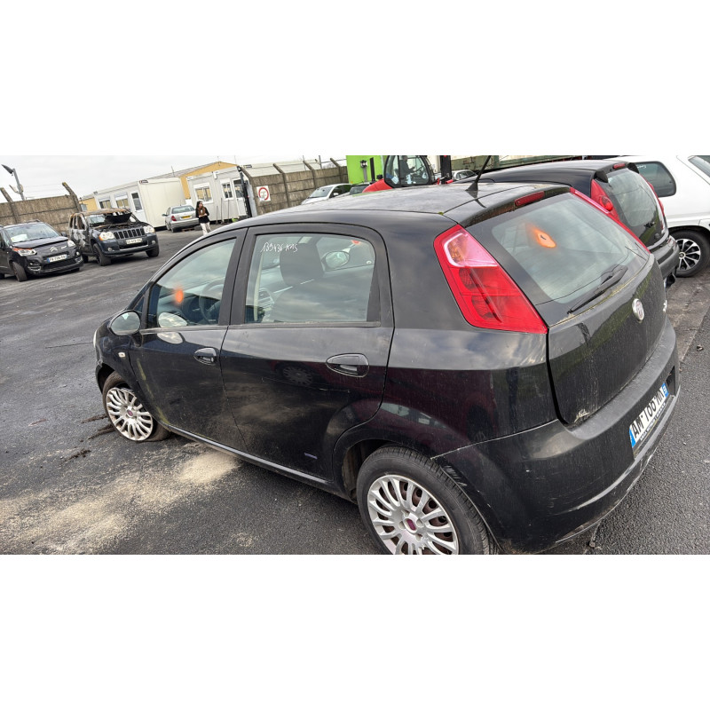 Porte arriere droit FIAT GRANDE PUNTO Photo n°11