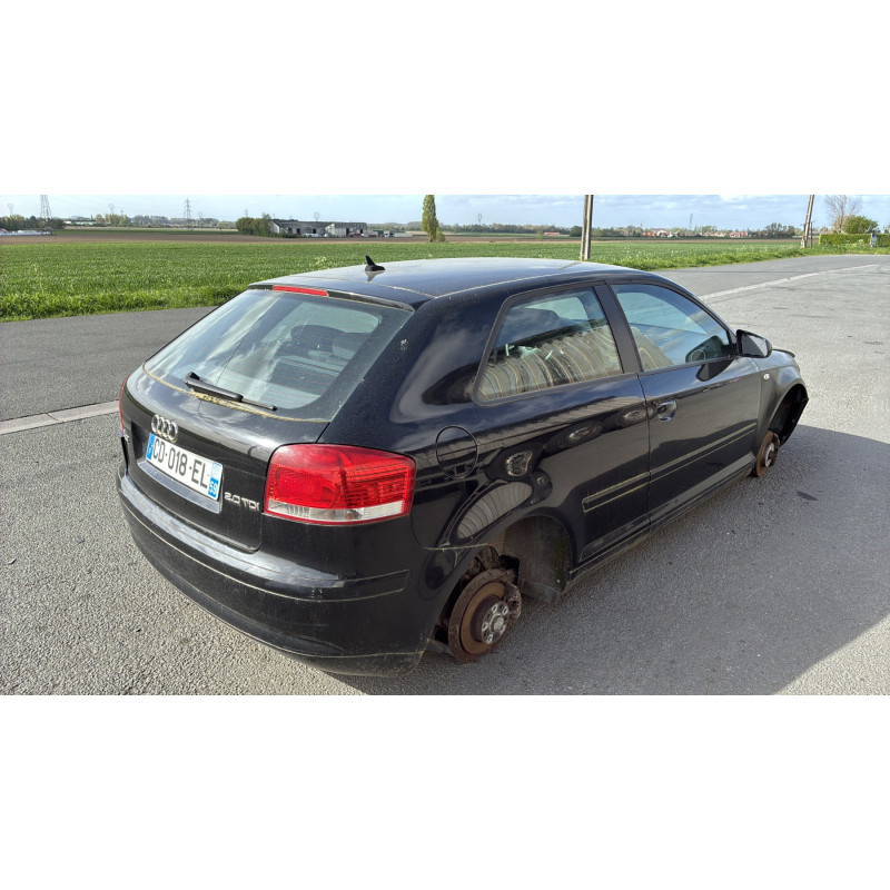 Porte avant droit AUDI A3 2 Photo n°10