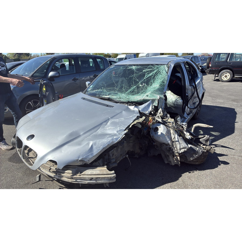 Porte avant droit BMW SERIE 3 E46 Photo n°9