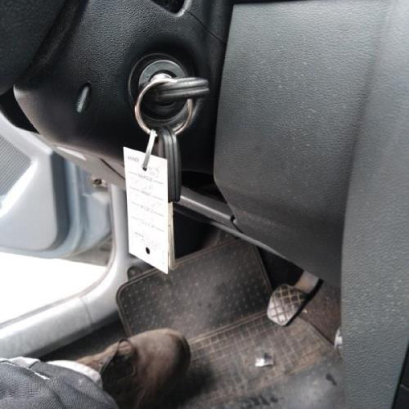 Pretensionneur de ceinture avant droit SKODA FABIA 1 Photo n°13
