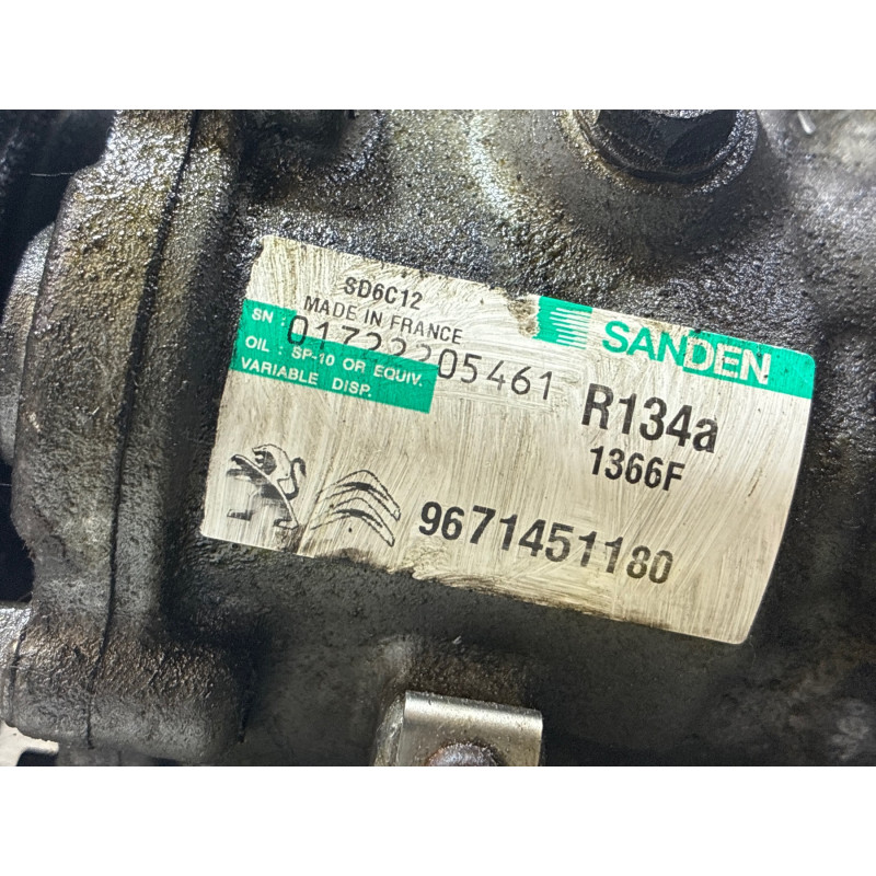 Compresseur clim CITROEN C5 2 Photo n°3