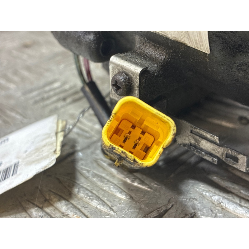 Compresseur clim CITROEN C5 2 Photo n°4
