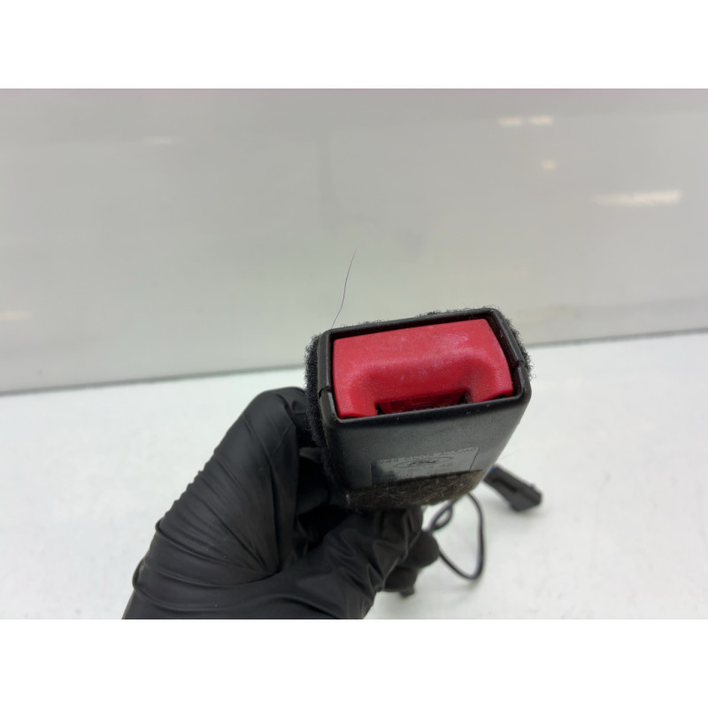 Attache ceinture avant droit FORD KUGA 2 Photo n°4