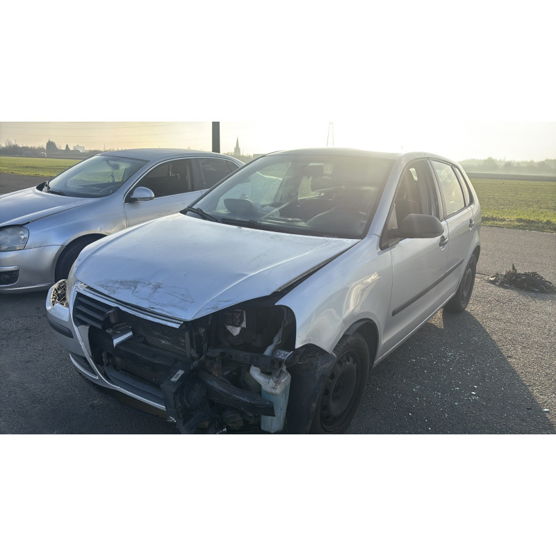 Bouton de coffre VOLKSWAGEN POLO 4 Photo n°6