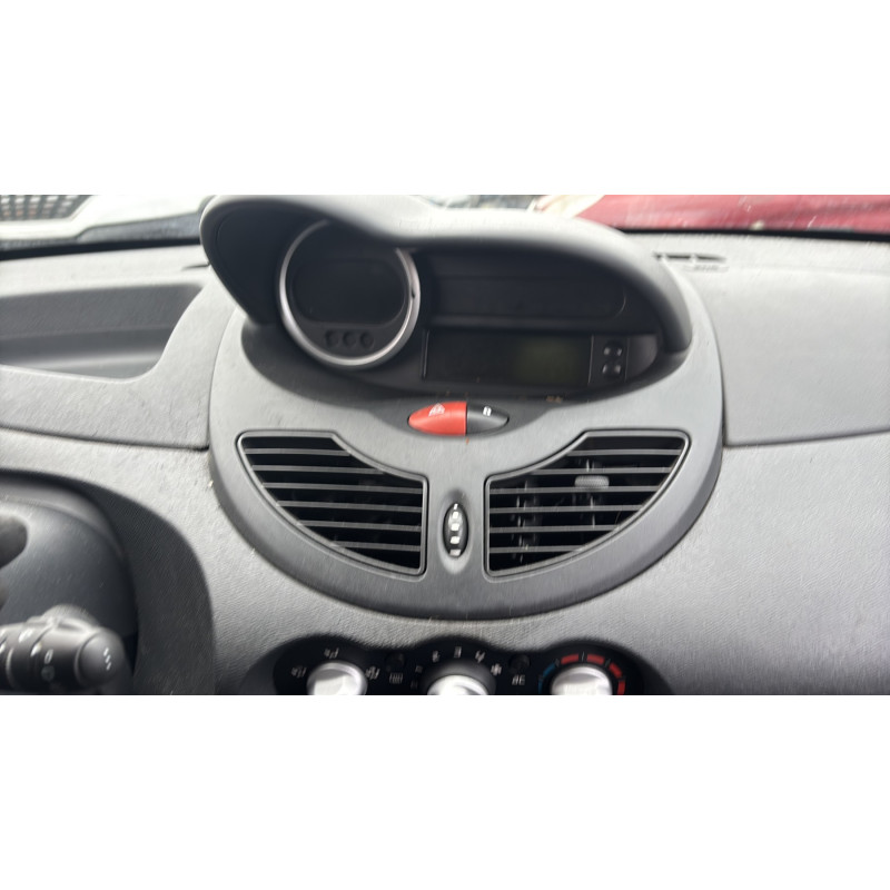 Attache ceinture arriere droit RENAULT TWINGO 2 Photo n°19