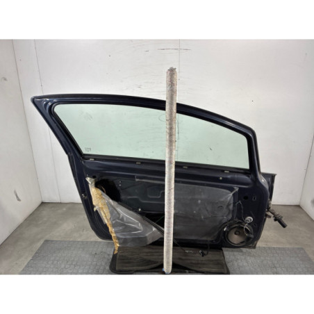 Porte avant gauche OPEL CORSA D Photo n°1