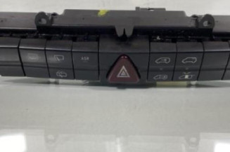 Bouton de warning MERCEDES VITO 639 Photo n°1