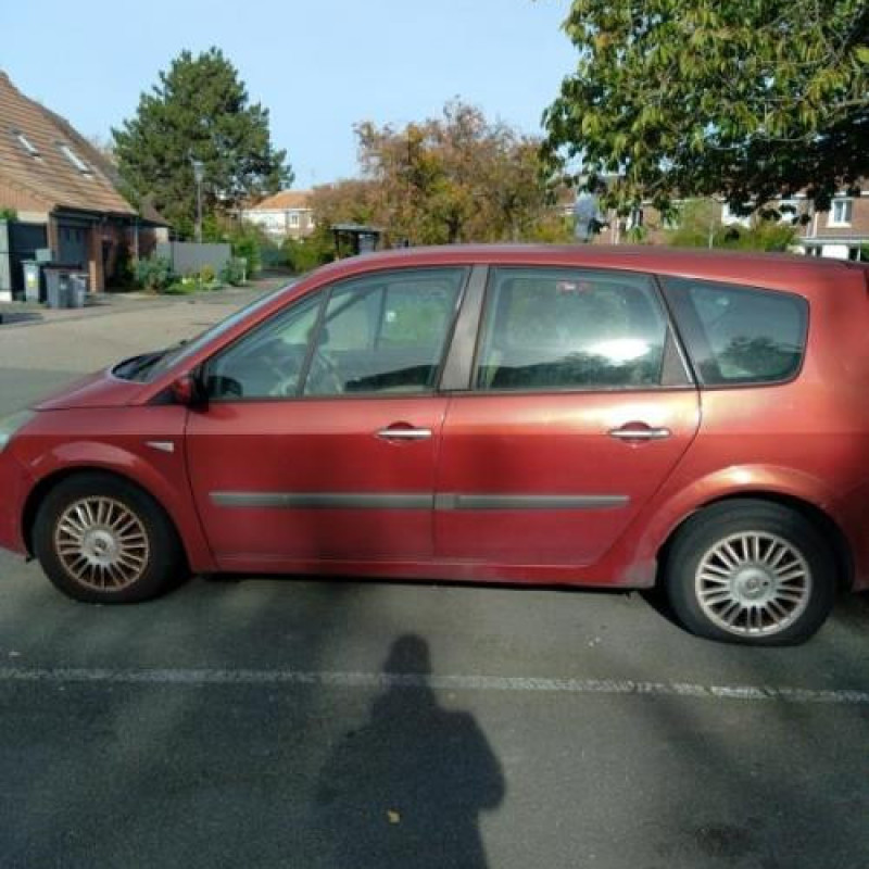 Ceinture arriere droit RENAULT GRAND SCENIC 2 Photo n°7