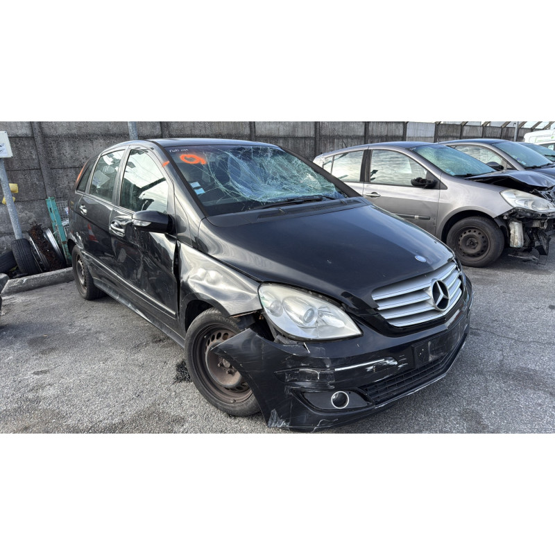 Porte avant gauche MERCEDES CLASSE B 245 Photo n°7