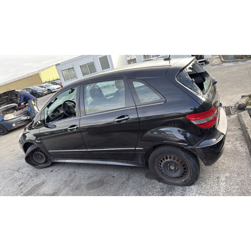 Porte avant gauche MERCEDES CLASSE B 245 Photo n°11