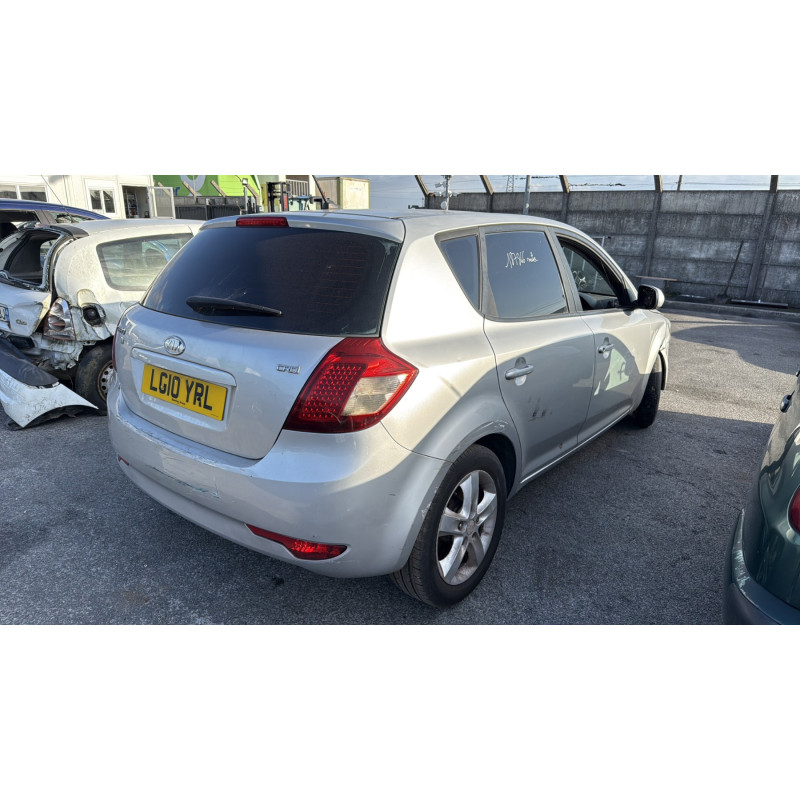 Porte avant droit KIA CEE-D 1 SPORT WAGON Photo n°9