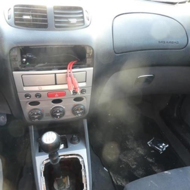Antenne ALFA ROMEO 147 Photo n°7