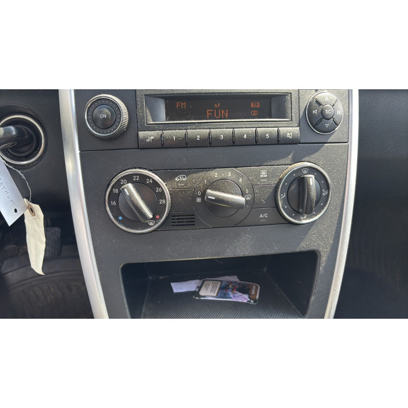 Porte arriere gauche MERCEDES CLASSE B 245 Photo n°18