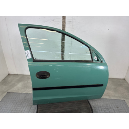Porte avant droit OPEL CORSA C Photo n°1