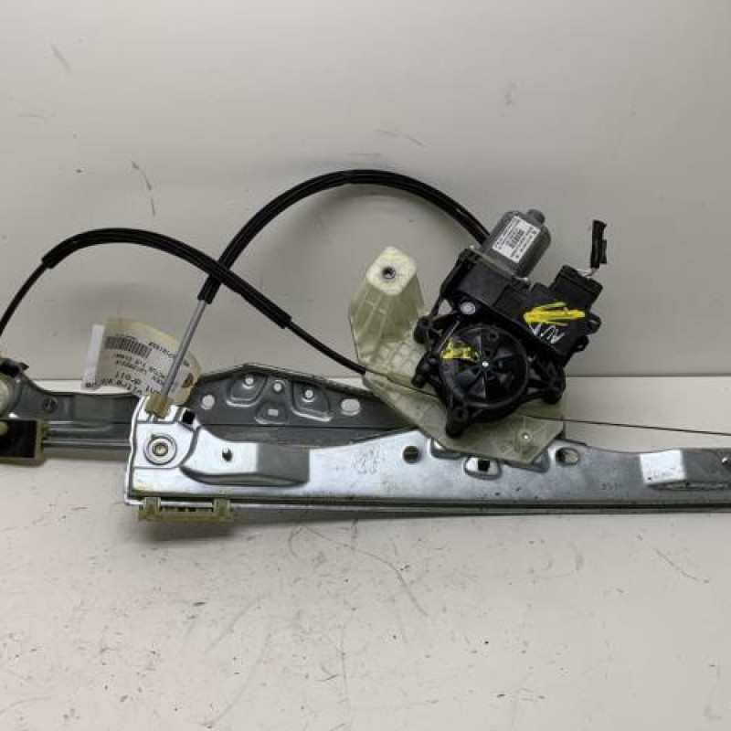 Leve vitre electrique avant droit CITROEN C4 CACTUS Photo n°1