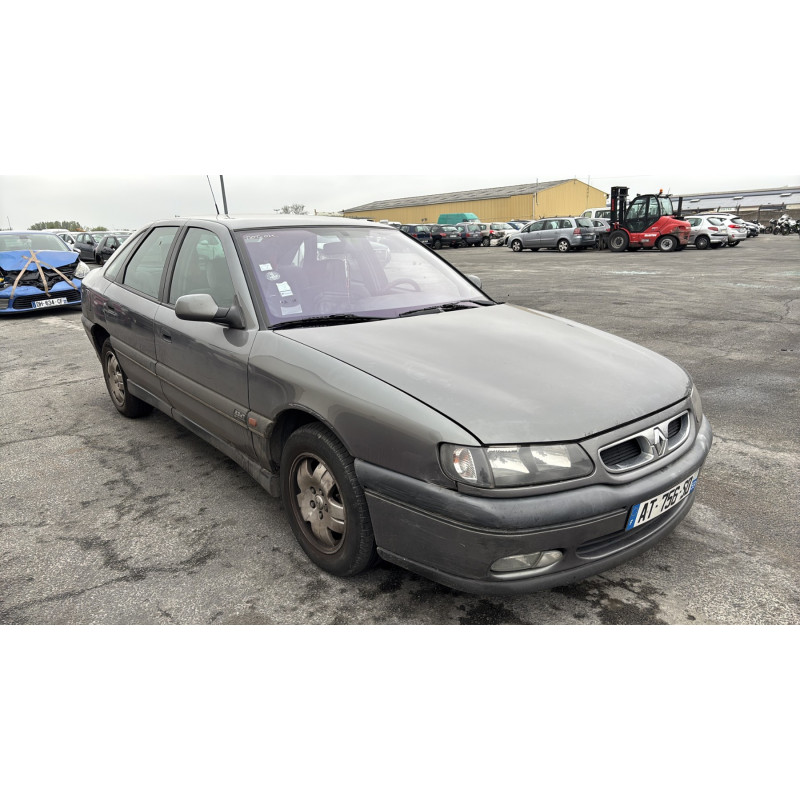 Porte arriere droit RENAULT SAFRANE Photo n°8