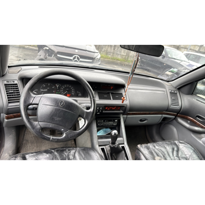 Porte arriere droit RENAULT SAFRANE Photo n°17