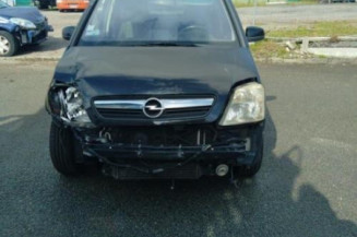 Pretensionneur de ceinture avant droit OPEL MERIVA A