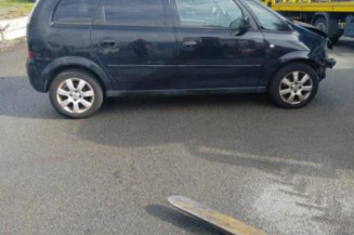 Pretensionneur de ceinture avant droit OPEL MERIVA A