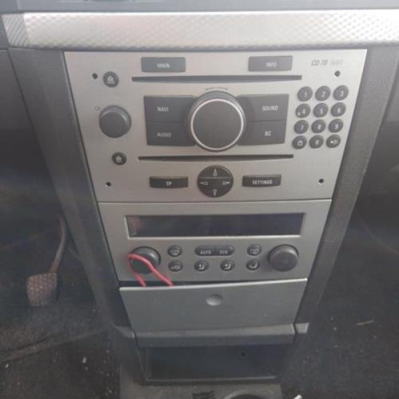 Pretensionneur de ceinture avant droit OPEL MERIVA A Photo n°13