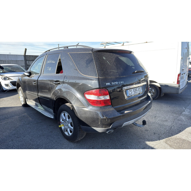 Porte avant gauche MERCEDES CLASSE M 164 Photo n°9