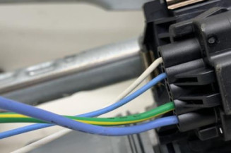 Moteur essuie glace avant droit PEUGEOT 5008 1
