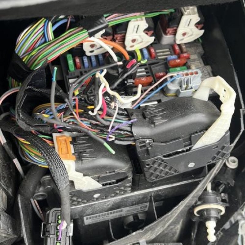 Moteur essuie glace avant droit PEUGEOT 5008 1 Photo n°17