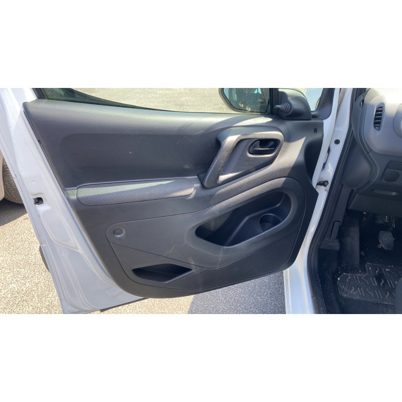 Porte avant droit PEUGEOT PARTNER 2 Photo n°16