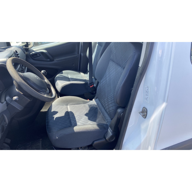 Porte avant droit PEUGEOT PARTNER 2 Photo n°18