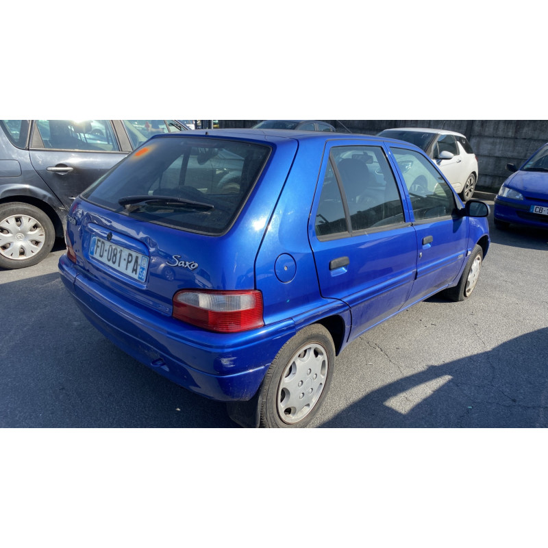 Porte avant droit CITROEN SAXO Photo n°9