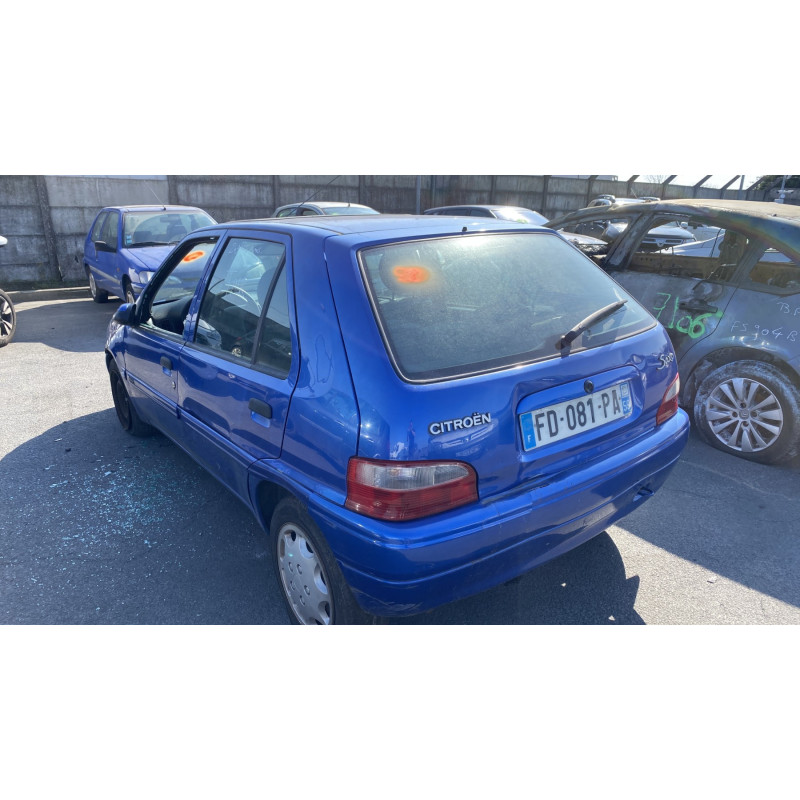 Porte avant droit CITROEN SAXO Photo n°10